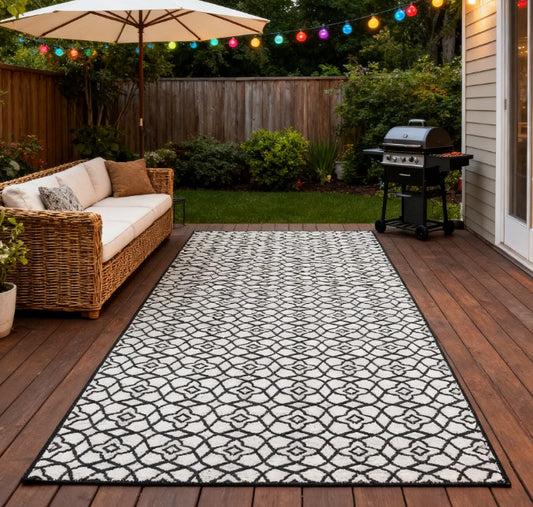 Geometric Reversible Outdoor Rug
